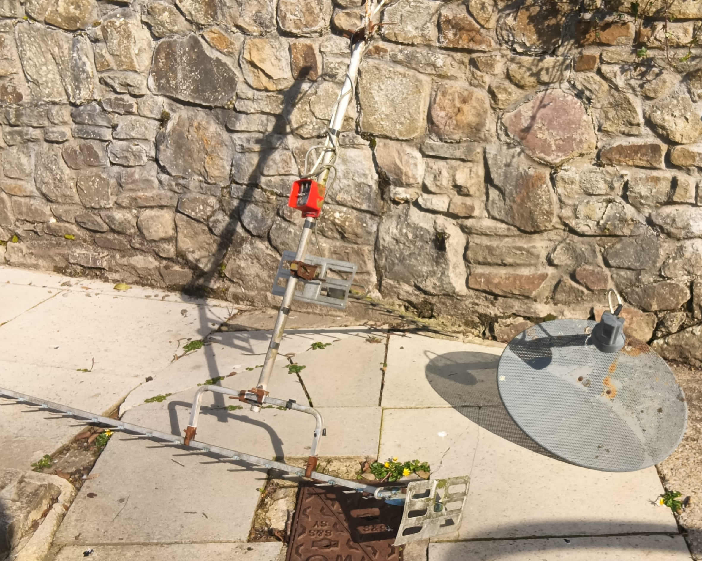 Satellite Dish & TV Aerial Removal Satellite Dish & TV Aerial Removal